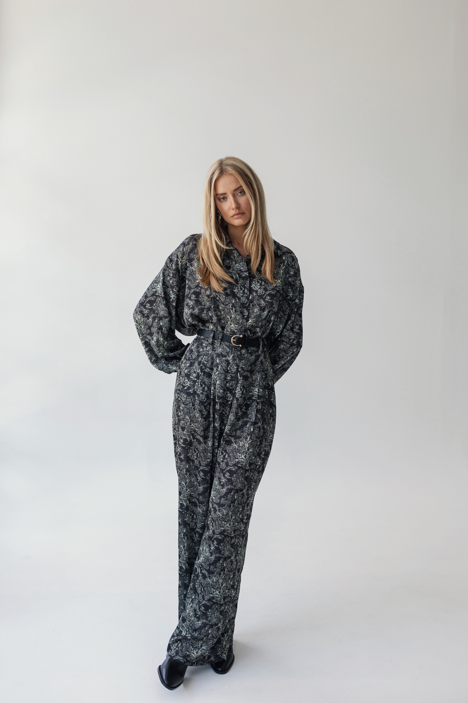 Scarlett chaki pants