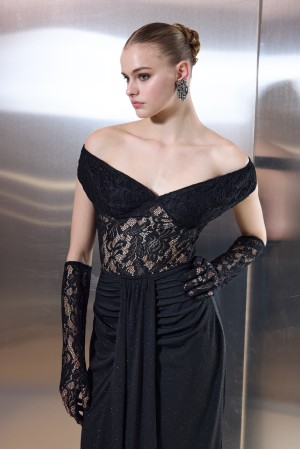 Ivy Bodysuit With Lace & Gloves