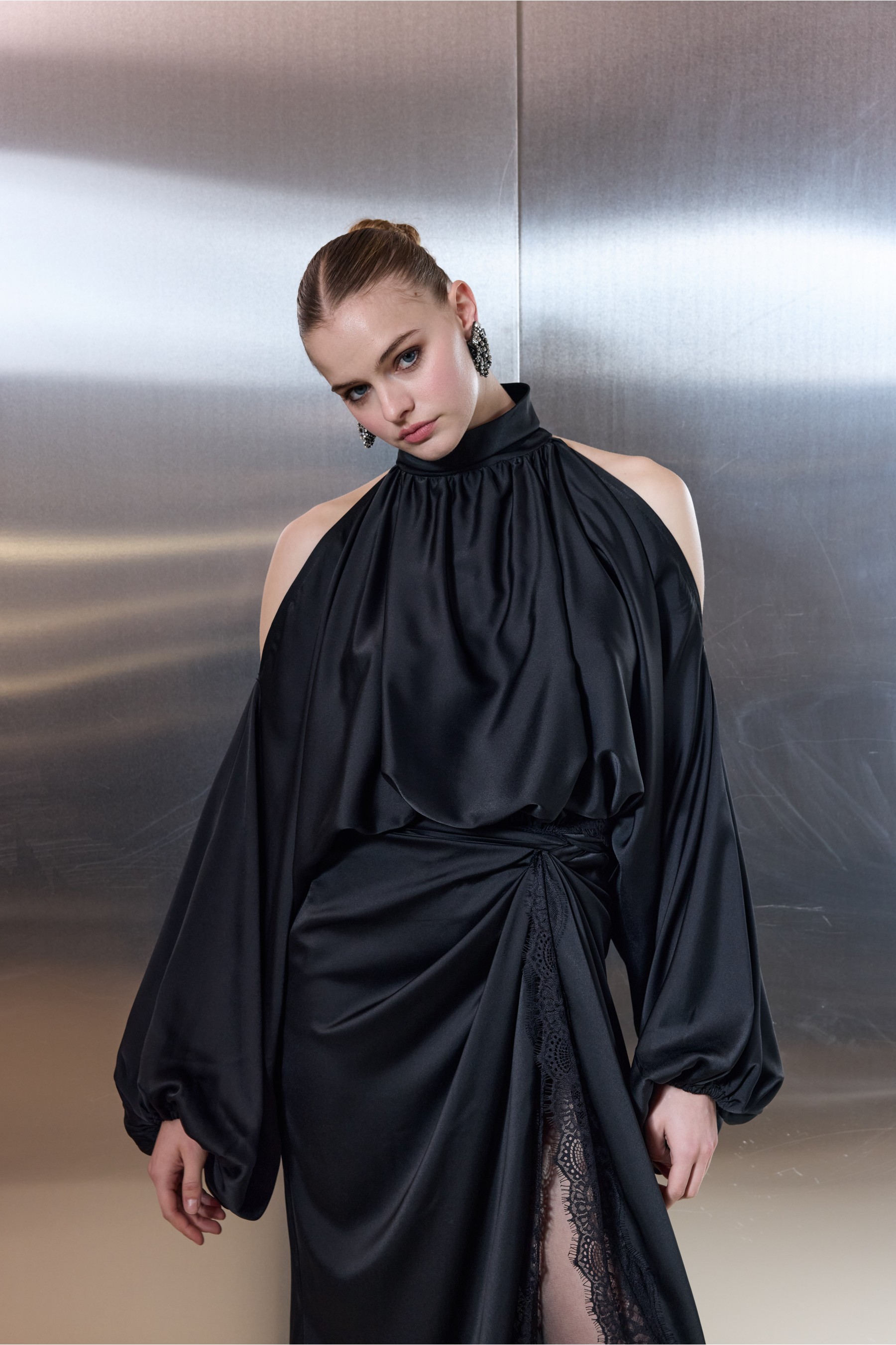 Sweet Romance Satin Shirtblouse Black