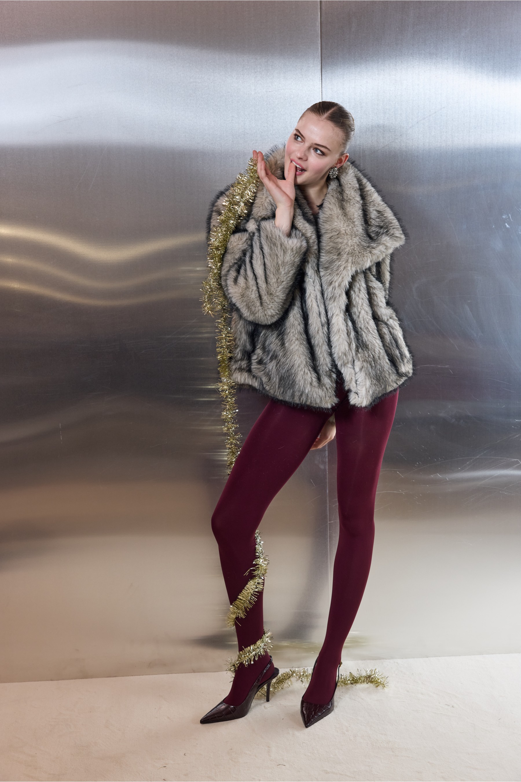 Tromso Fur Blackbeige Crop