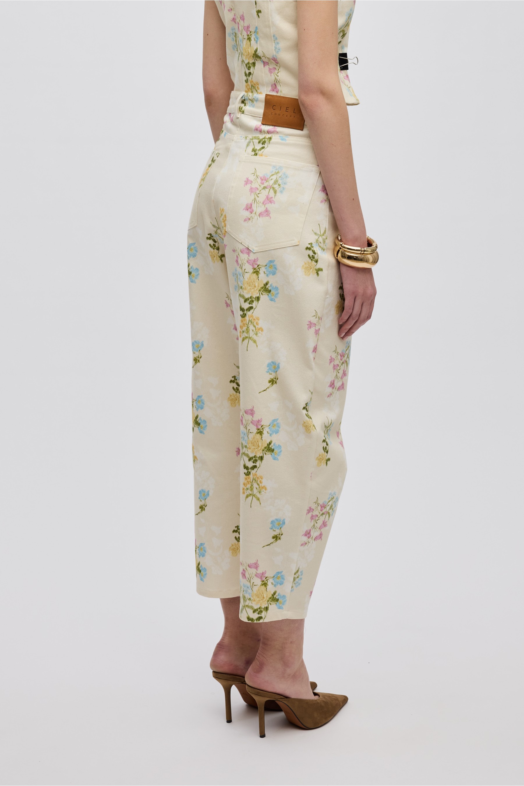 BUTTER BLOSSOM JEANS