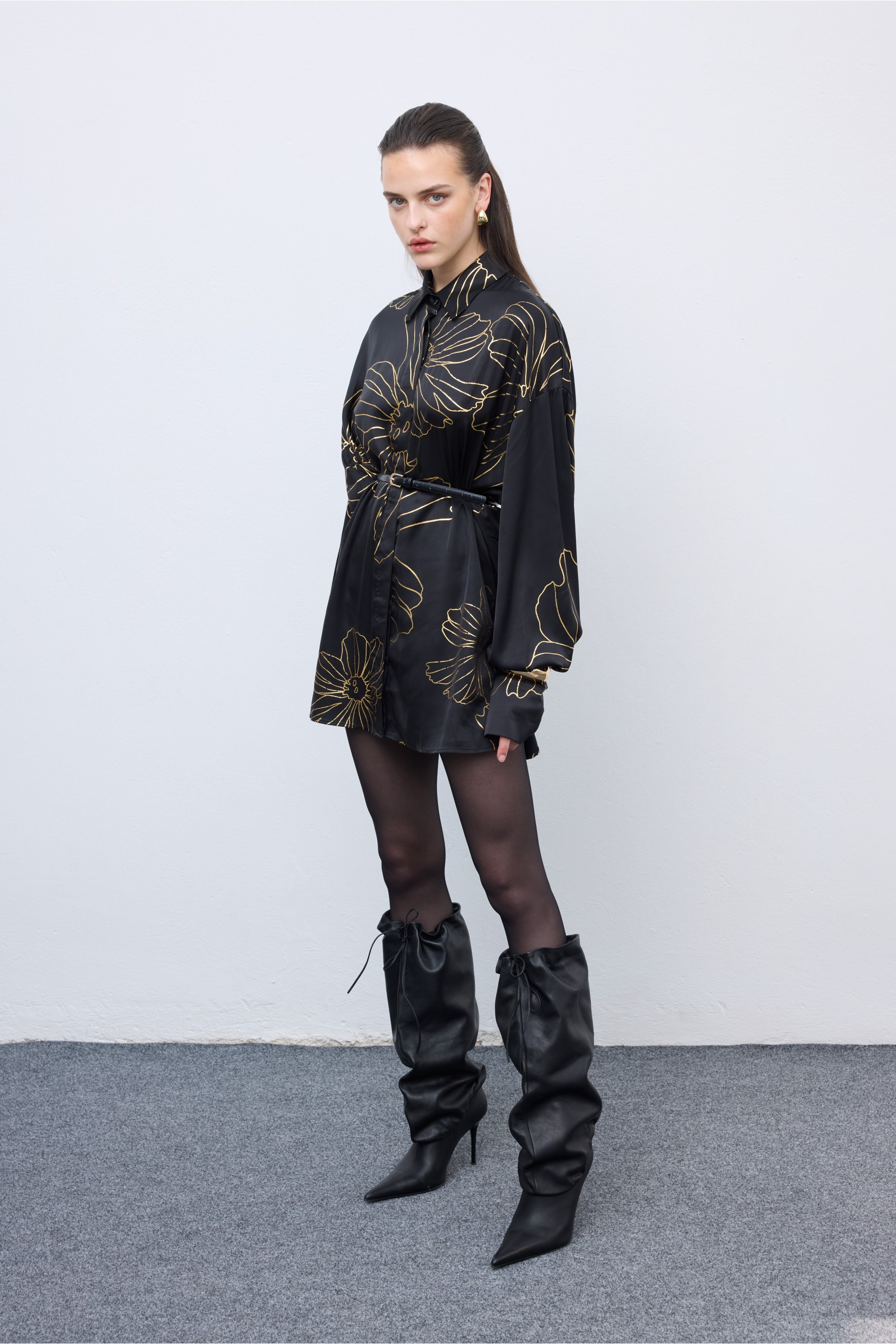 Gold Lines Shirt Black